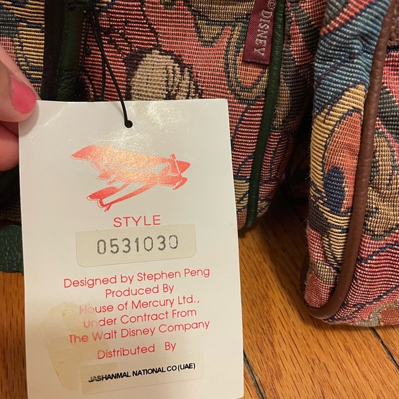 Vintage Disney Handbags. Set of 2. - Picture 4 of 13